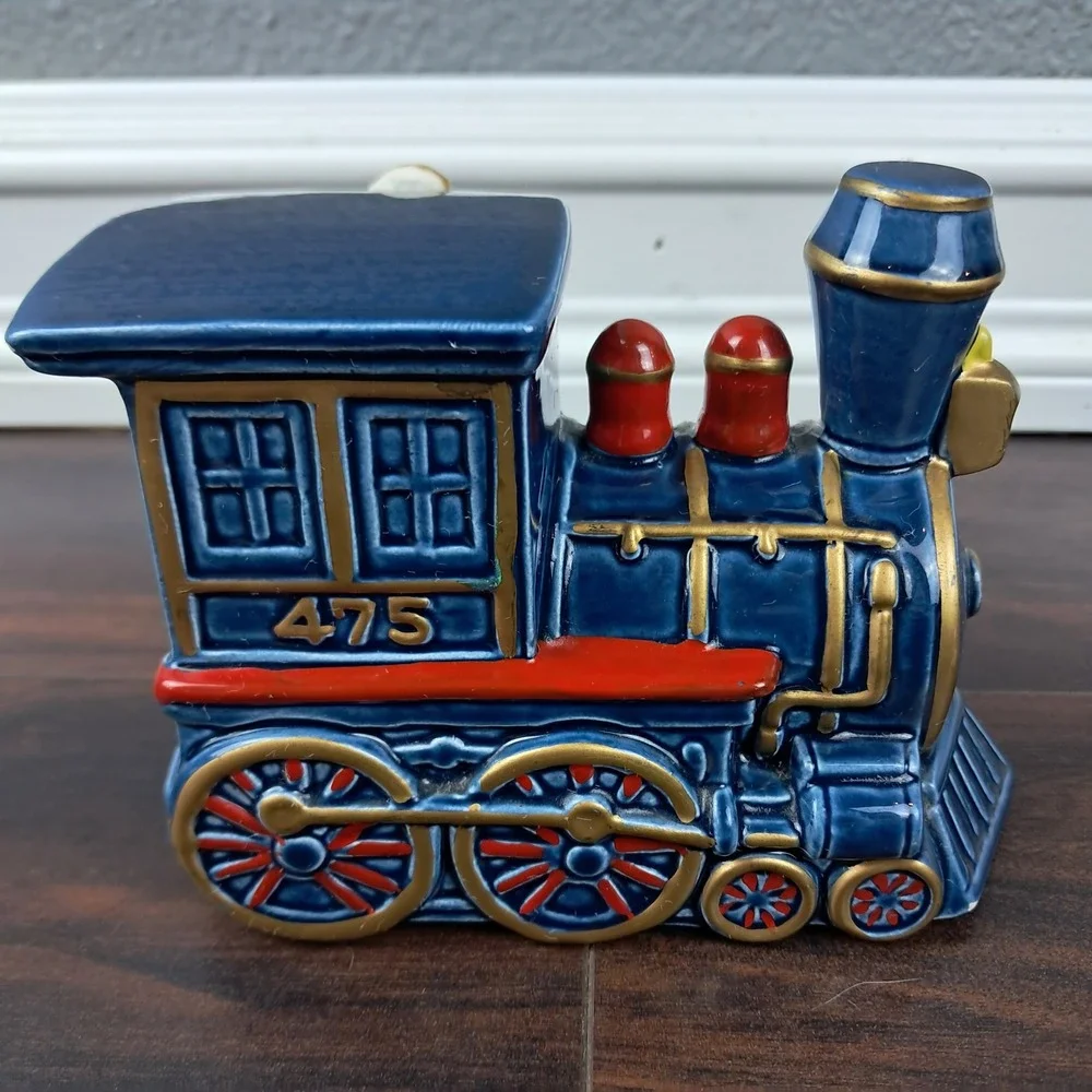 OTAGIRI Musical Train Figurine Teddy Bear 475 Plays‎ Im Sitting on Top of World